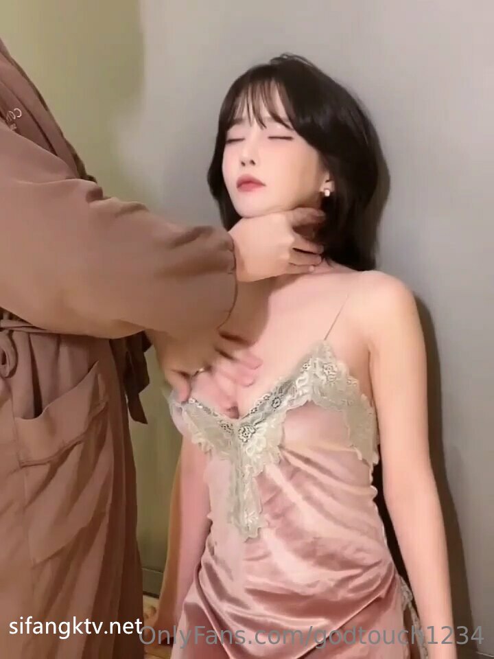 极品高颜值气质美女主播洗完澡 抠穴自慰 颜值高身材好 木耳也很粉十分诱人 A